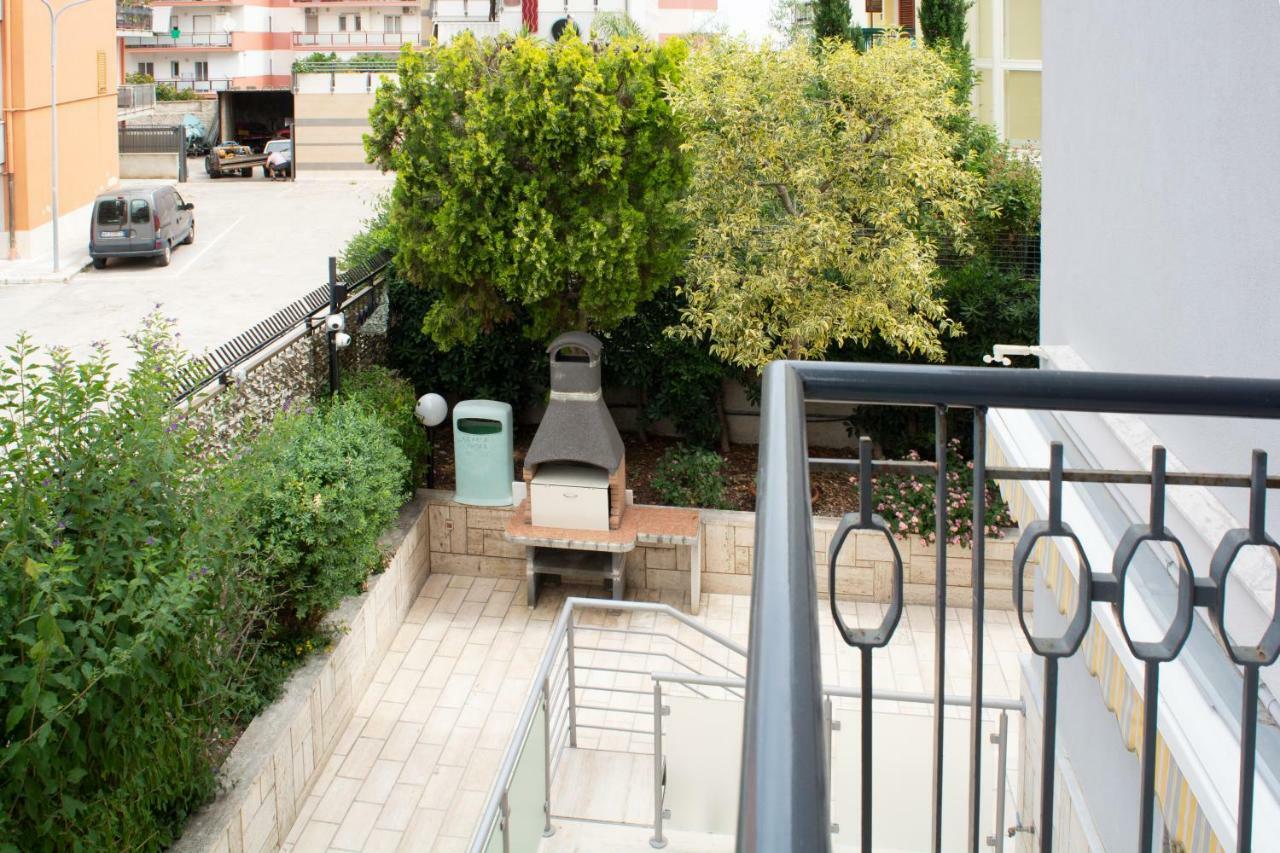 Villa Franca Mini Appartamenti Bisceglie Exterior photo